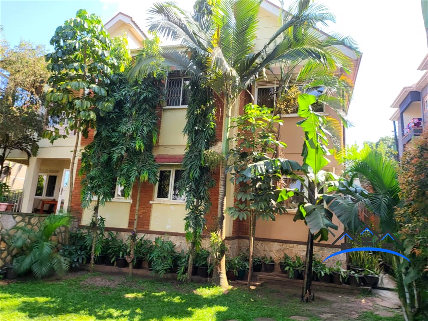 Bungalow for sale in Kansanga Wakiso