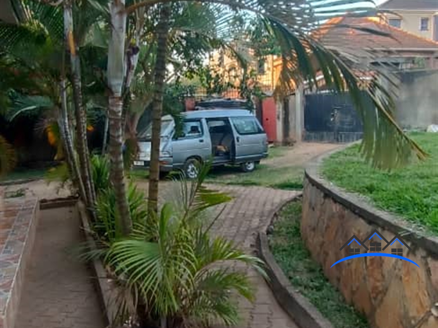 Shell House for sale in Bweyogerere Wakiso