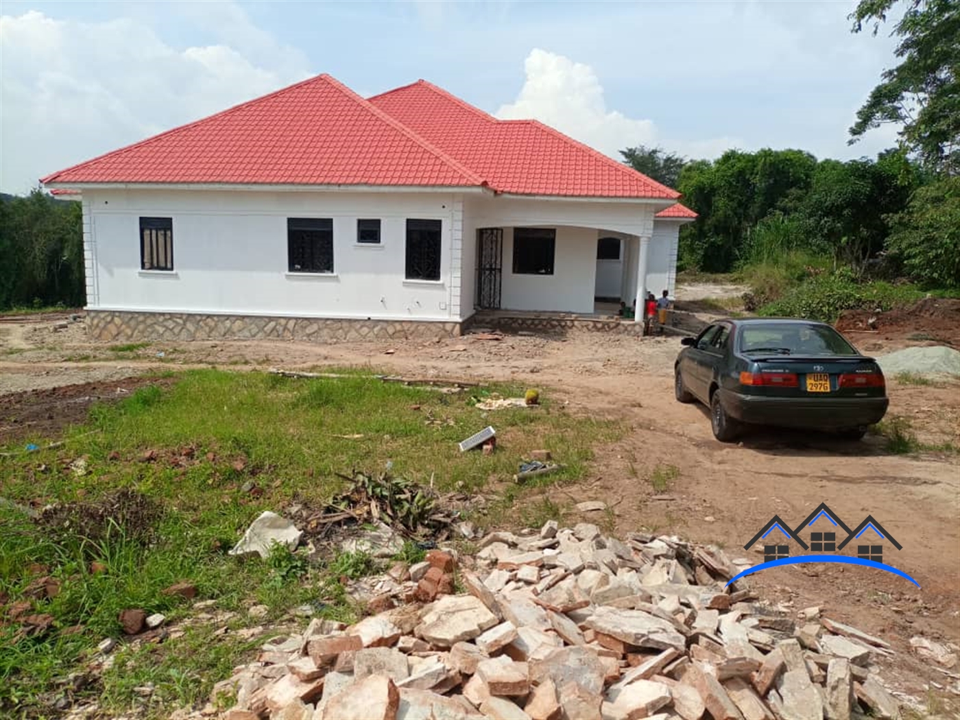 Mansion for sale in Lustisi Wakiso