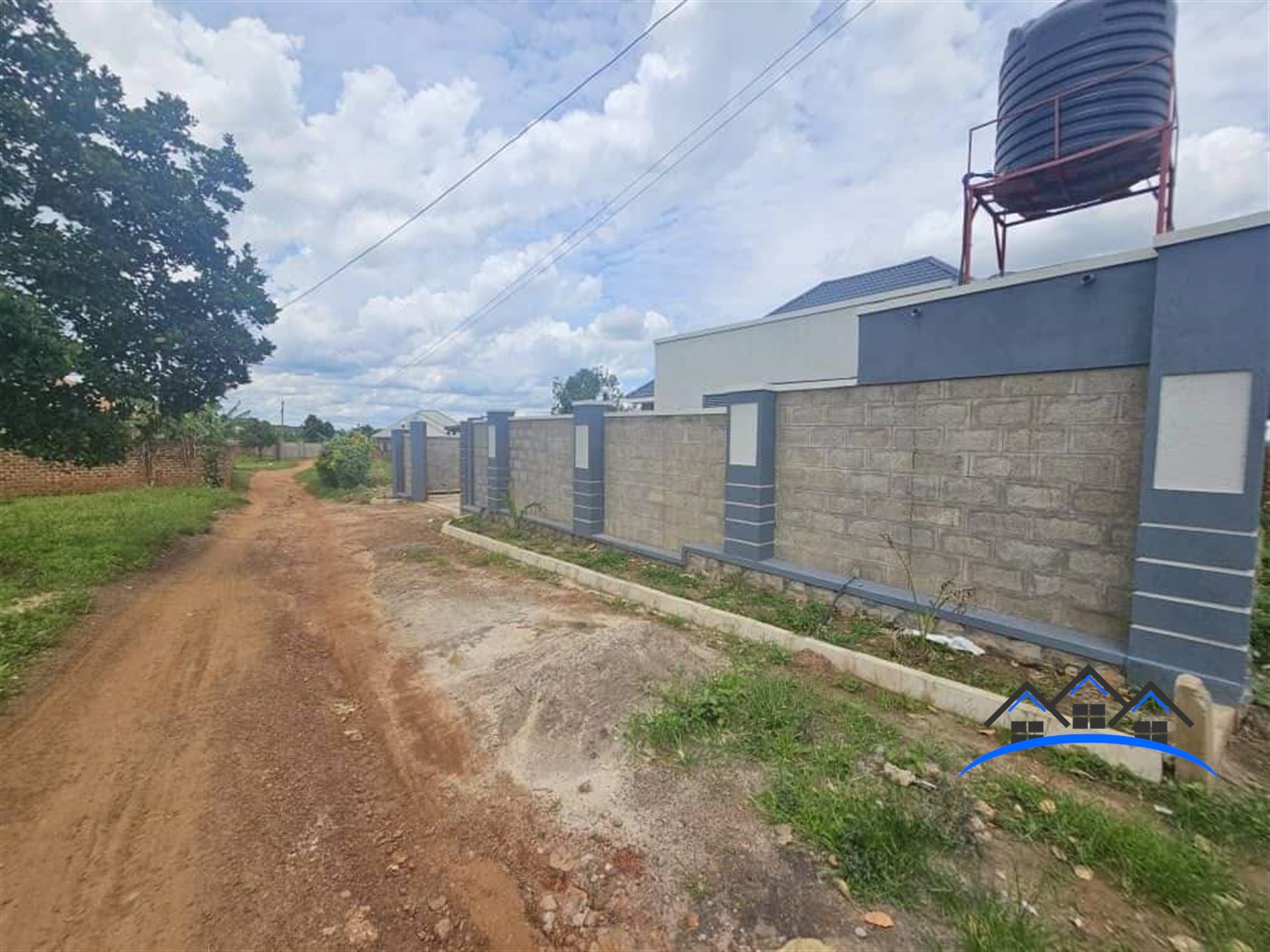 Cottage for sale in Busukuma Wakiso