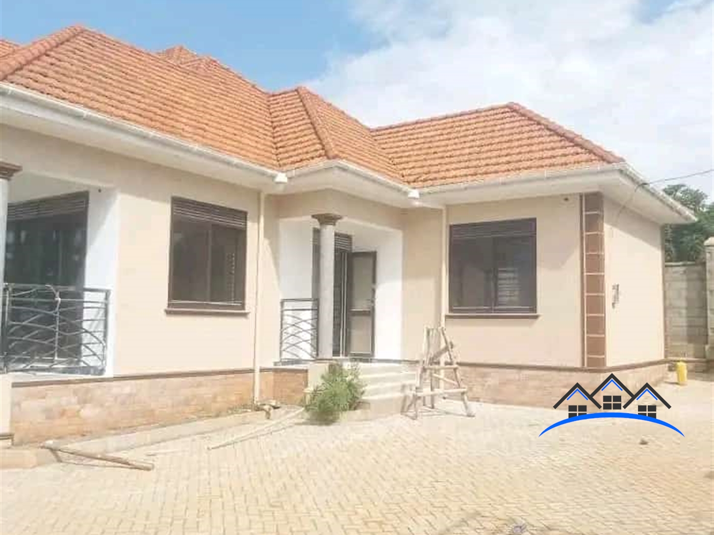 Storeyed house for sale in Kitende Wakiso