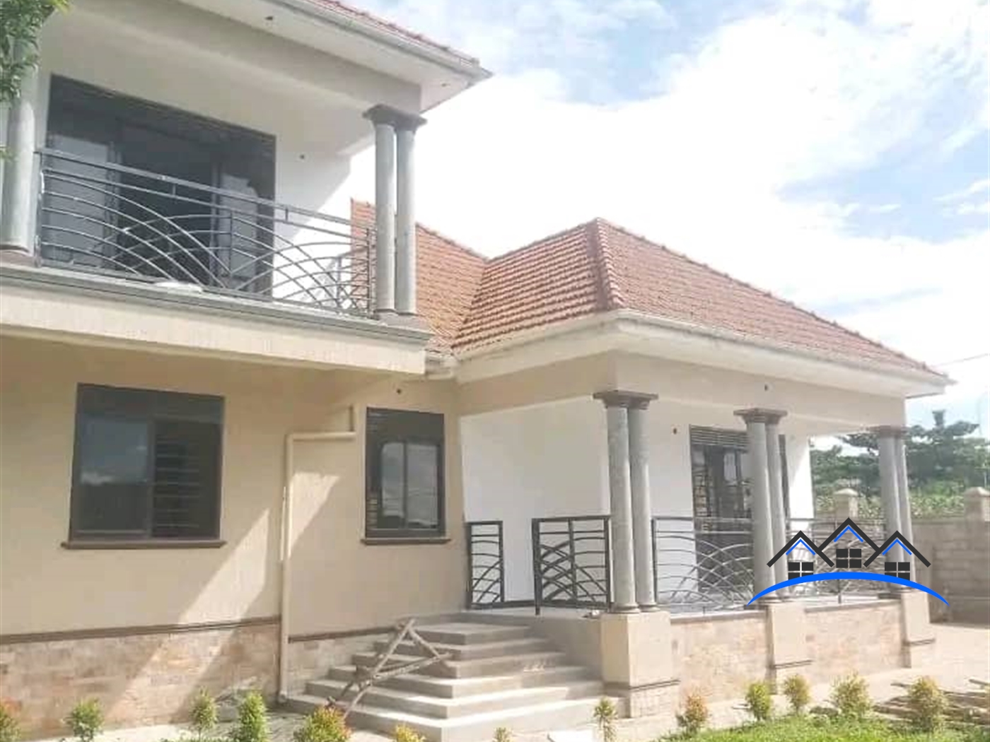 Storeyed house for sale in Kitende Wakiso