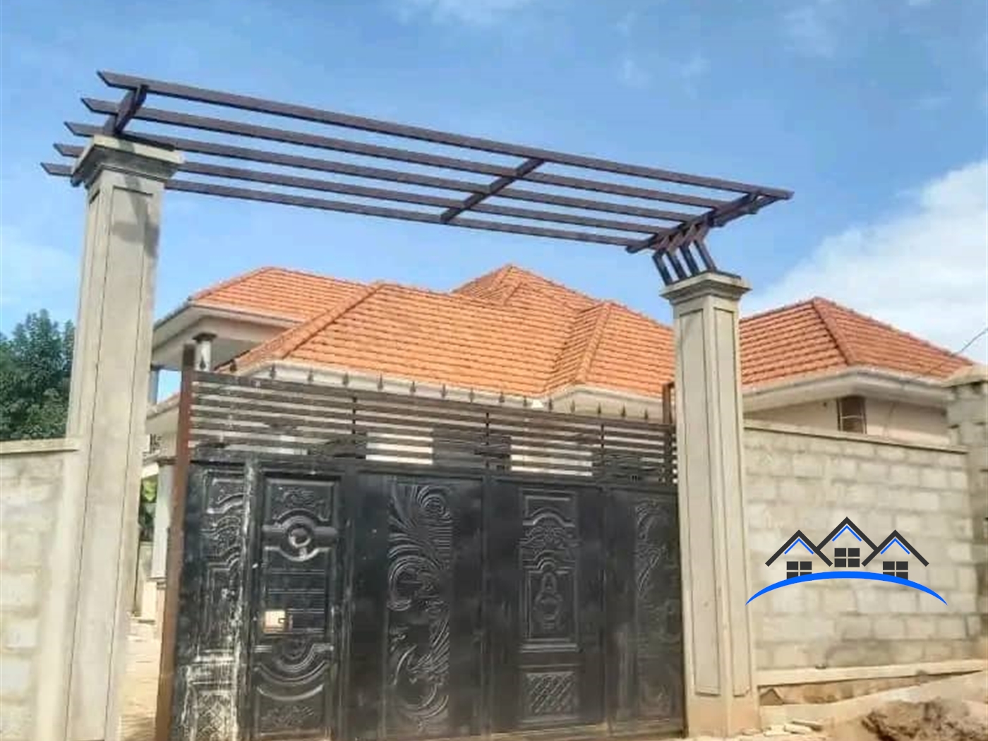 Storeyed house for sale in Kitende Wakiso