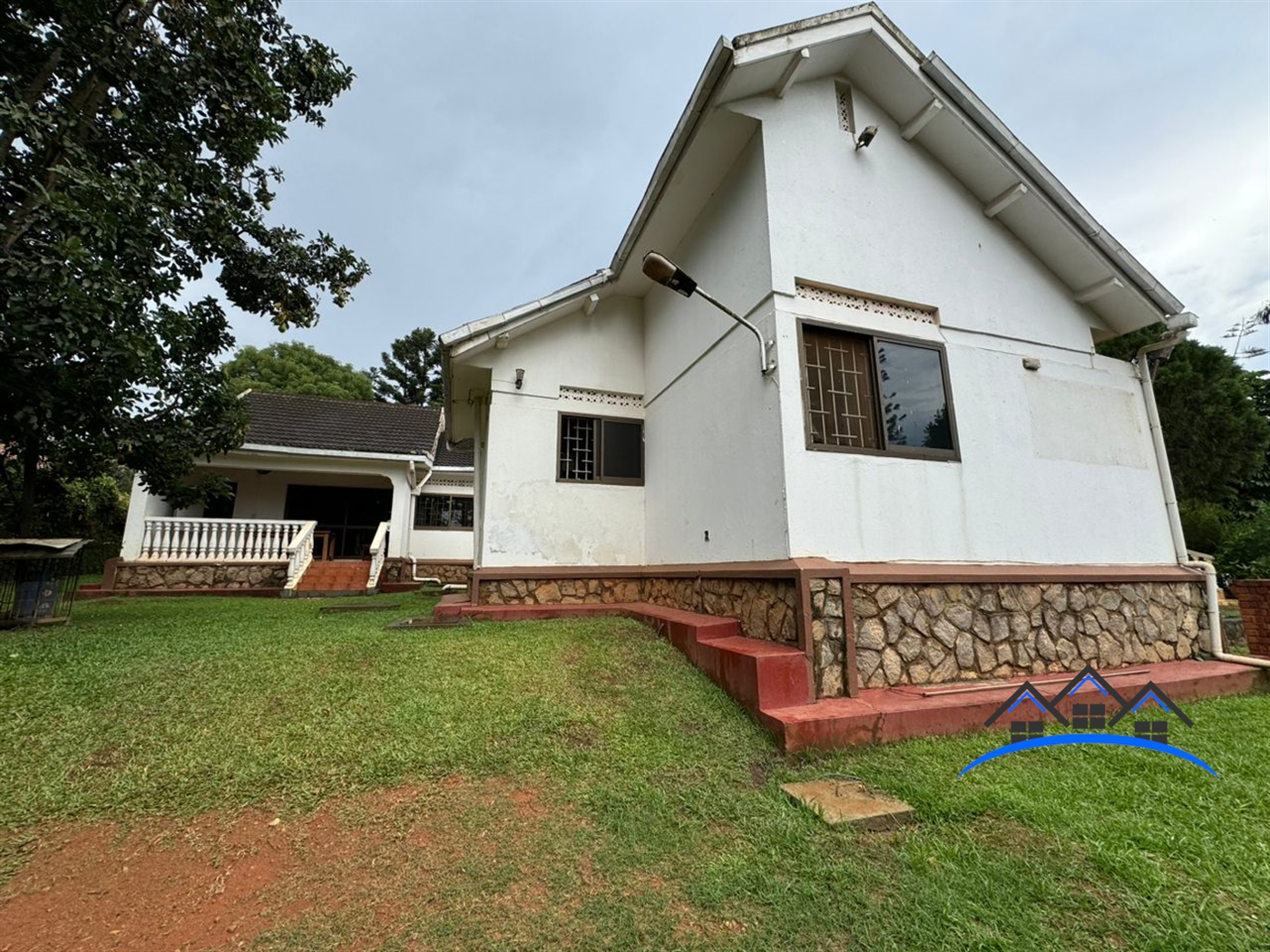 Cottage for sale in Bugoloobi Wakiso