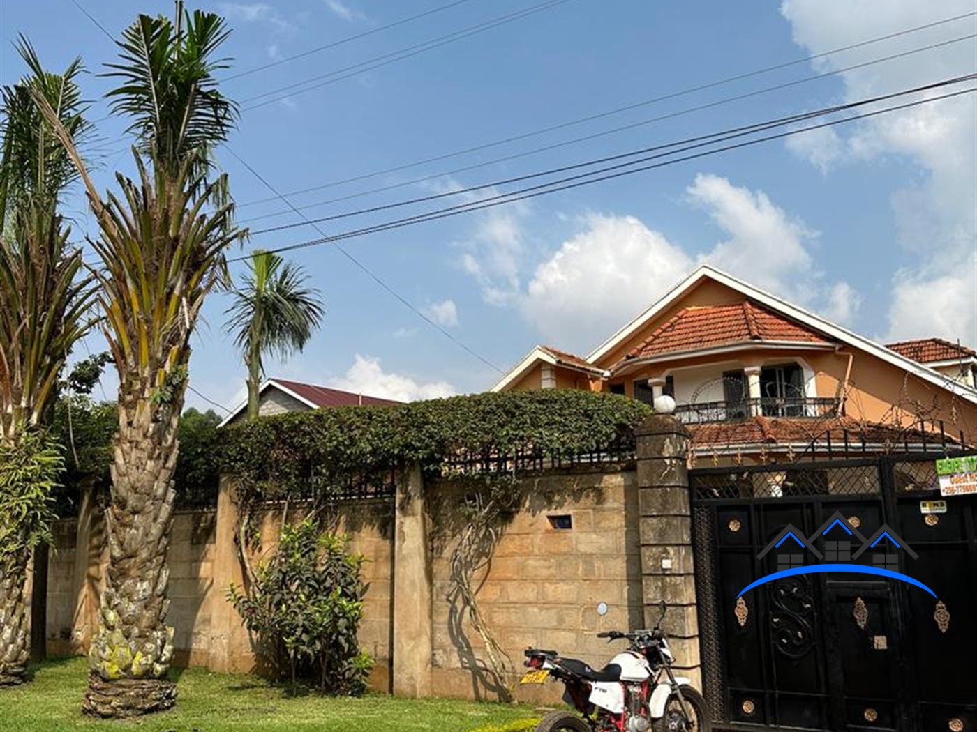 Storeyed house for sale in Munyonyo Kampala