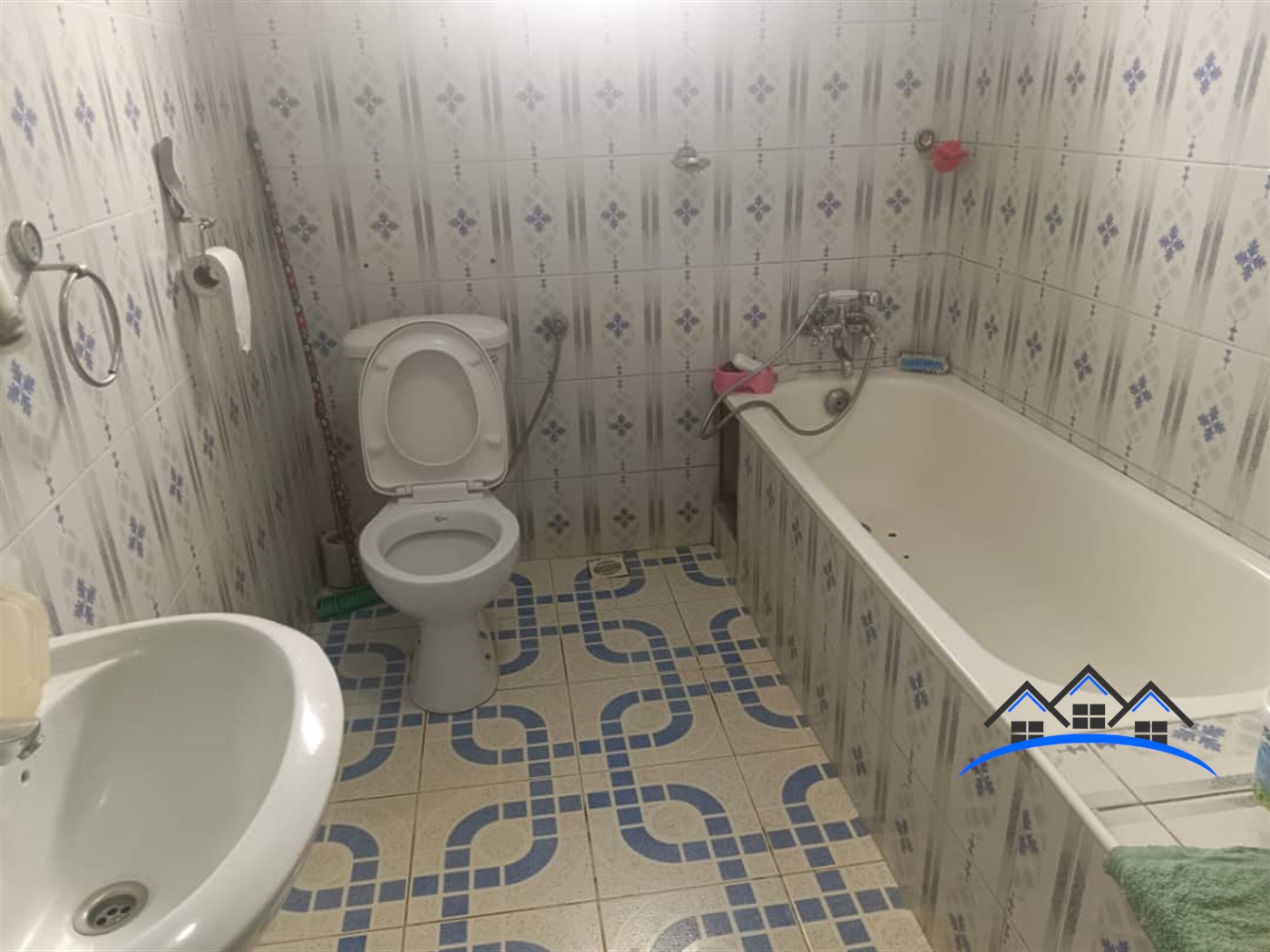 Bathroom (Toilet)