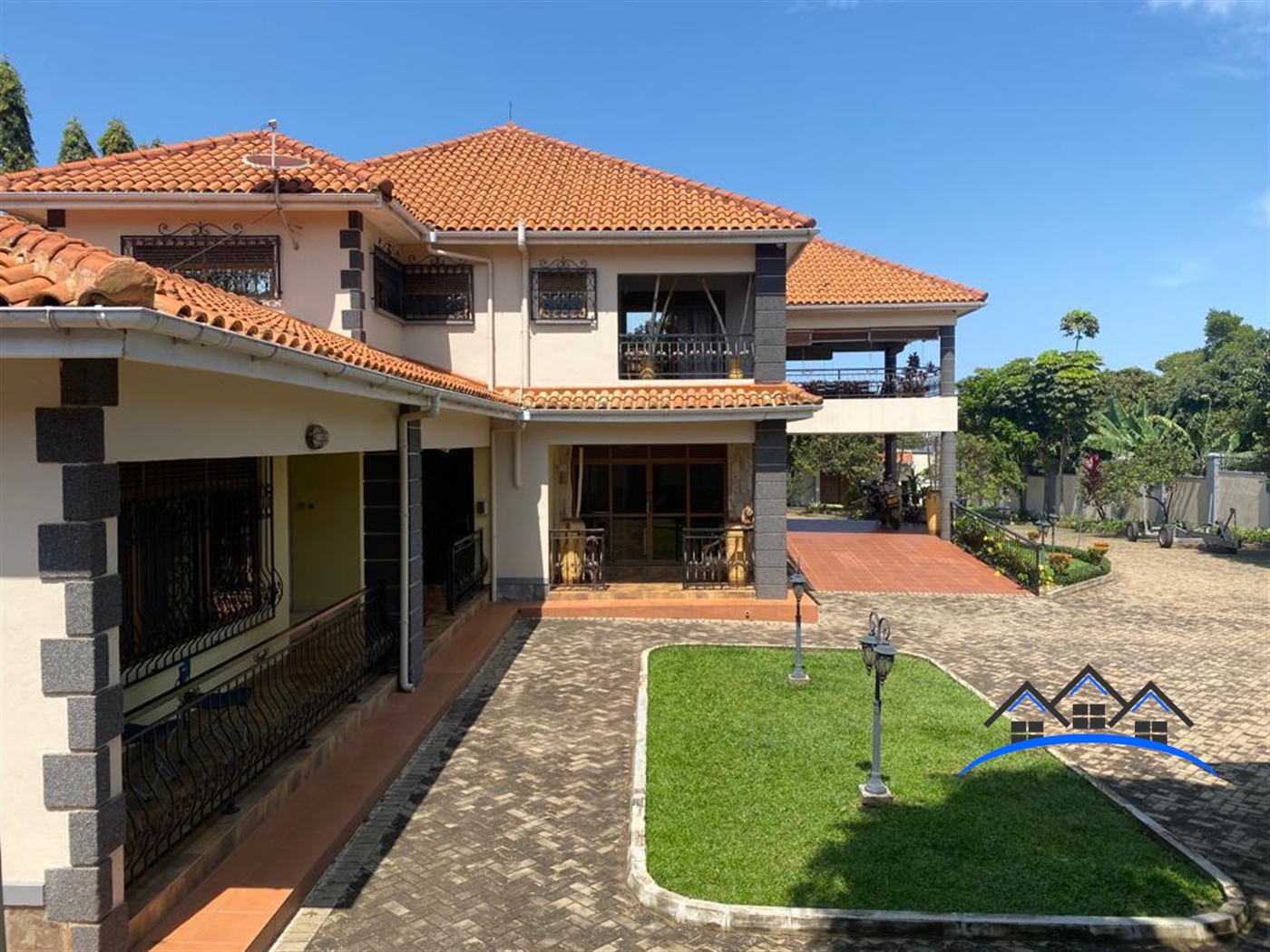 Mansion for sale in Entebbe Wakiso