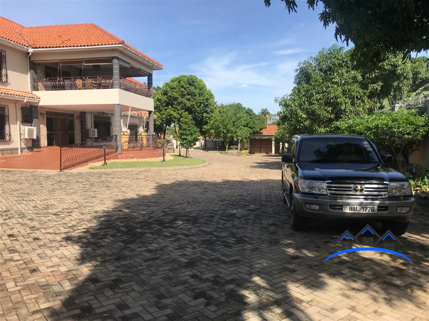 Mansion for sale in Entebbe Wakiso