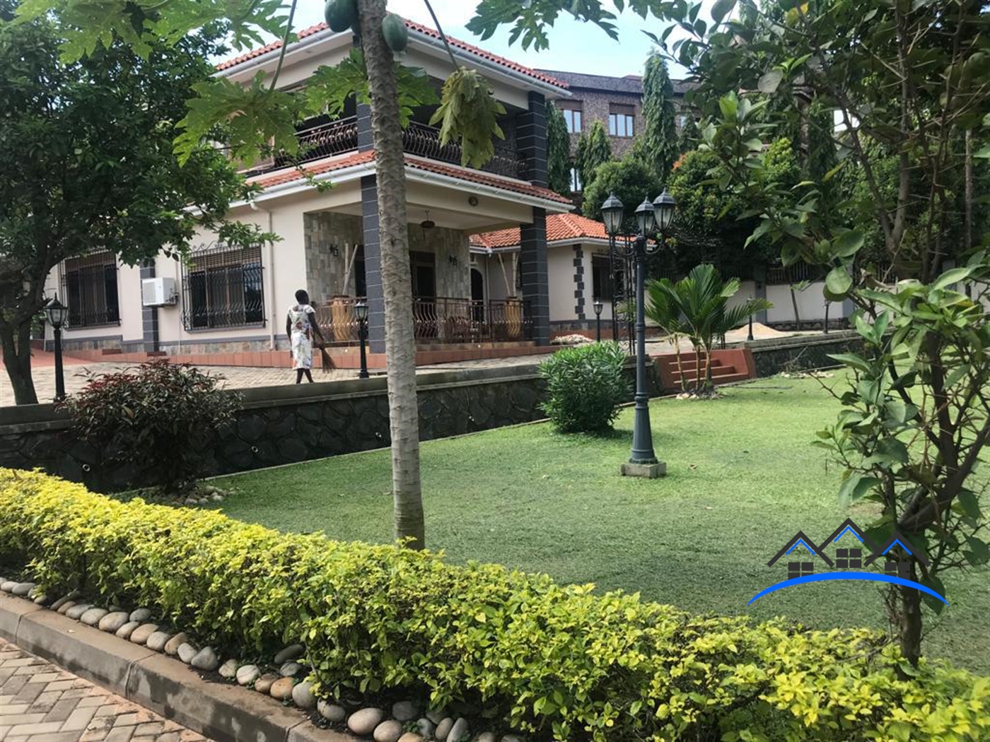 Mansion for sale in Entebbe Wakiso