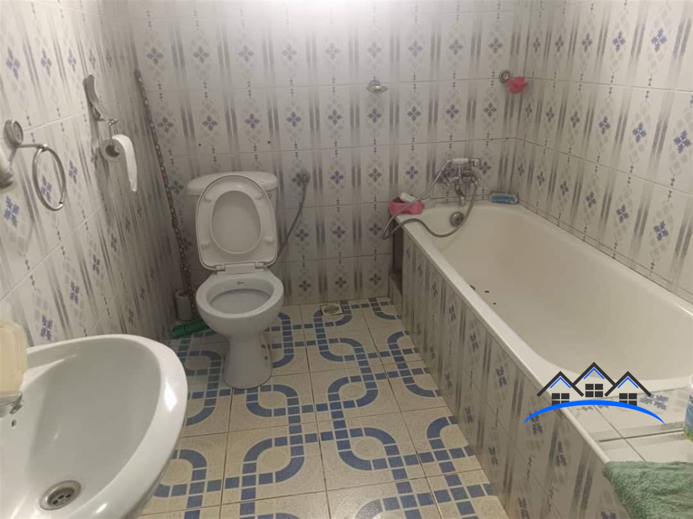 Bathroom (Toilet)