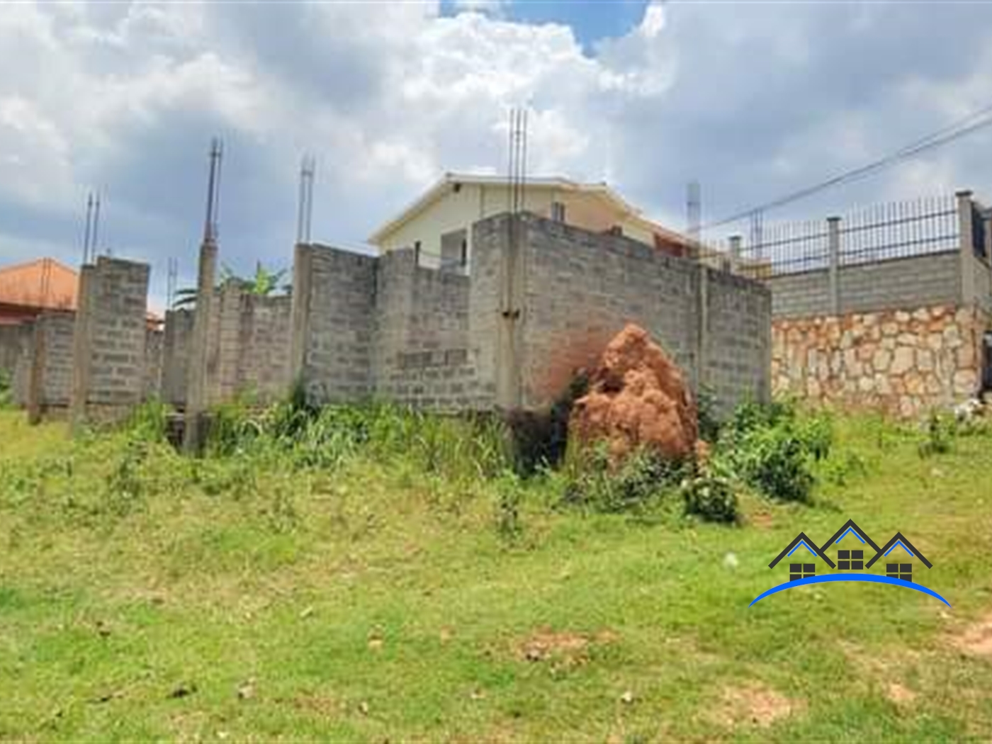 Shell House for sale in Kyanja Wakiso