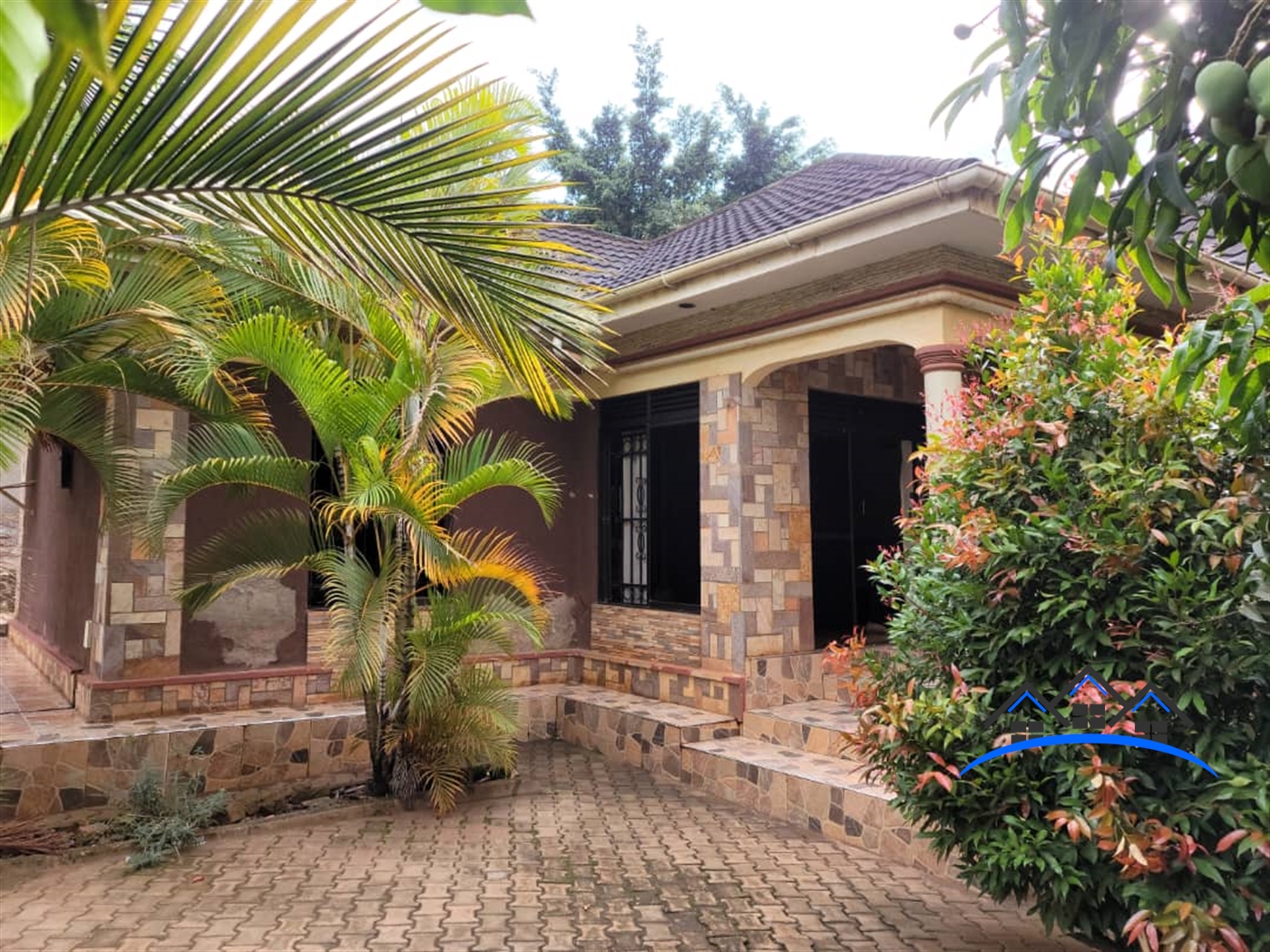 Bungalow for sale in Kyaliwajjalaa Wakiso