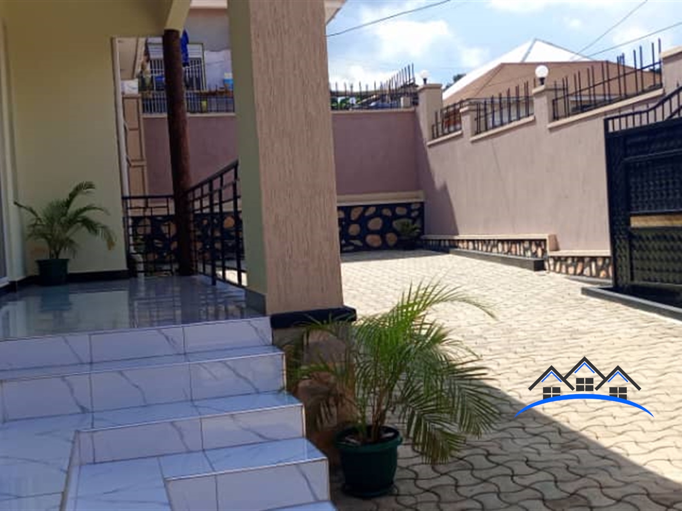 Bungalow for sale in Kitende Wakiso