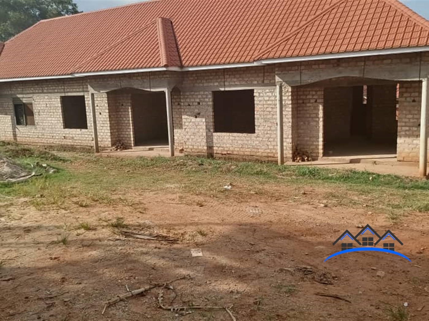 Shell House for sale in Bwebajja Wakiso