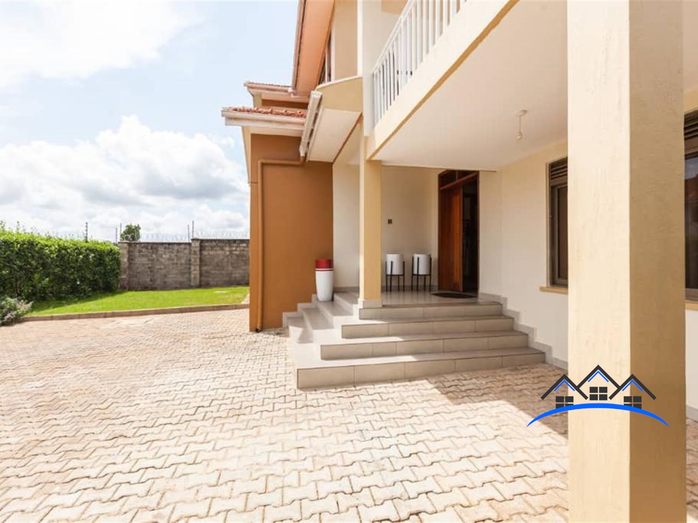 Storeyed house for sale in Kitende Wakiso