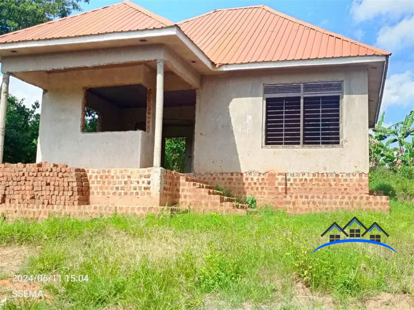 Shell House for sale in Bujuuko Wakiso