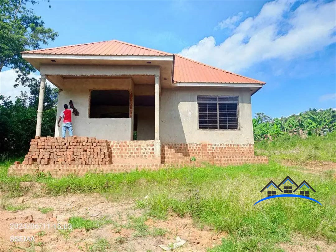 Shell House for sale in Bujuuko Wakiso