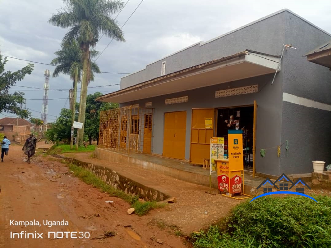 Shop for sale in Kawempe Wakiso