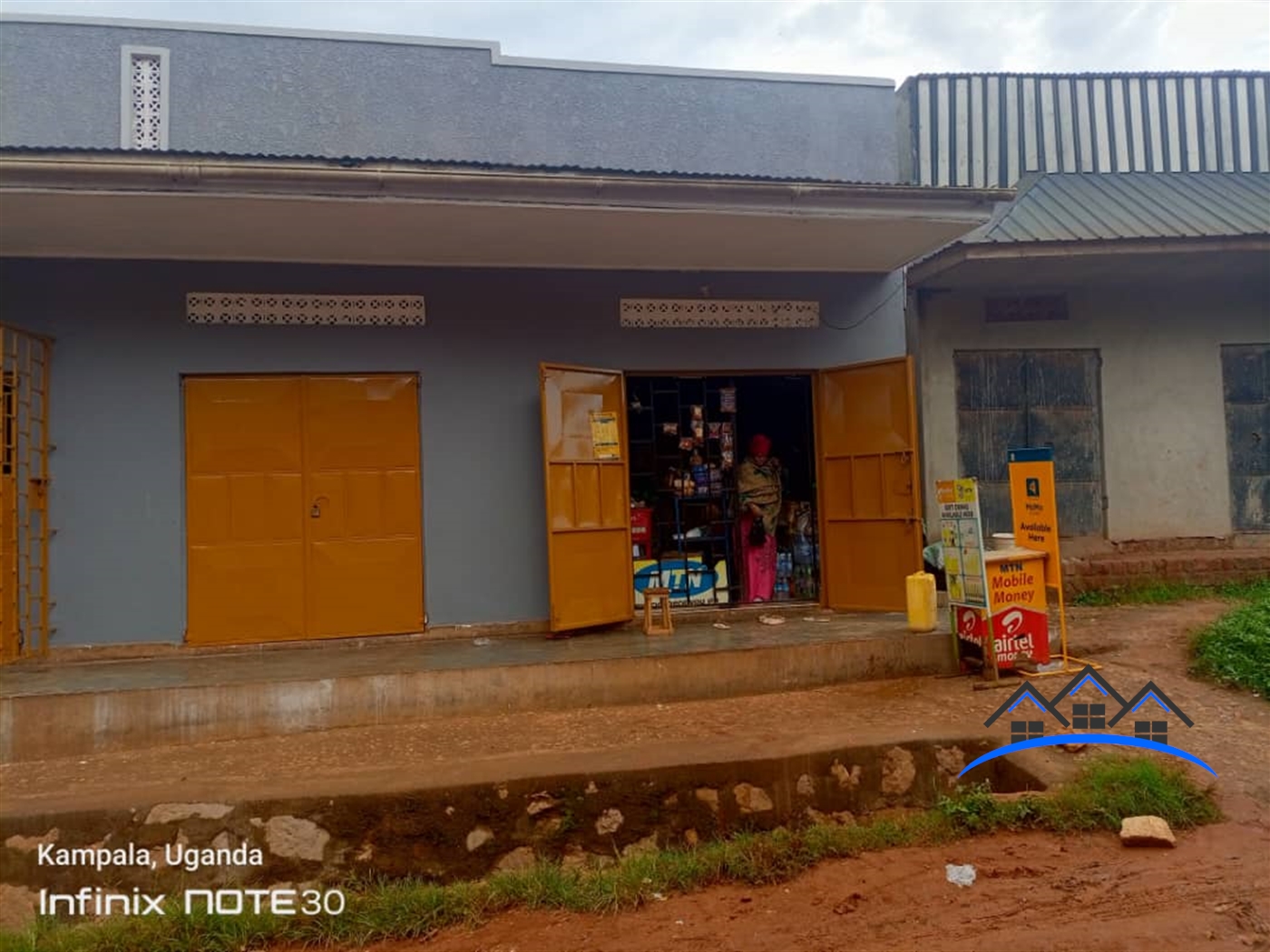 Shop for sale in Kawempe Wakiso