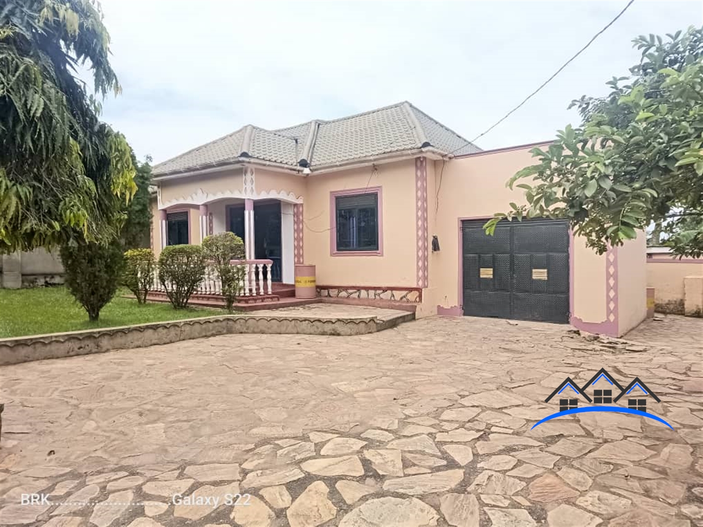 Cottage for sale in Buloba Wakiso