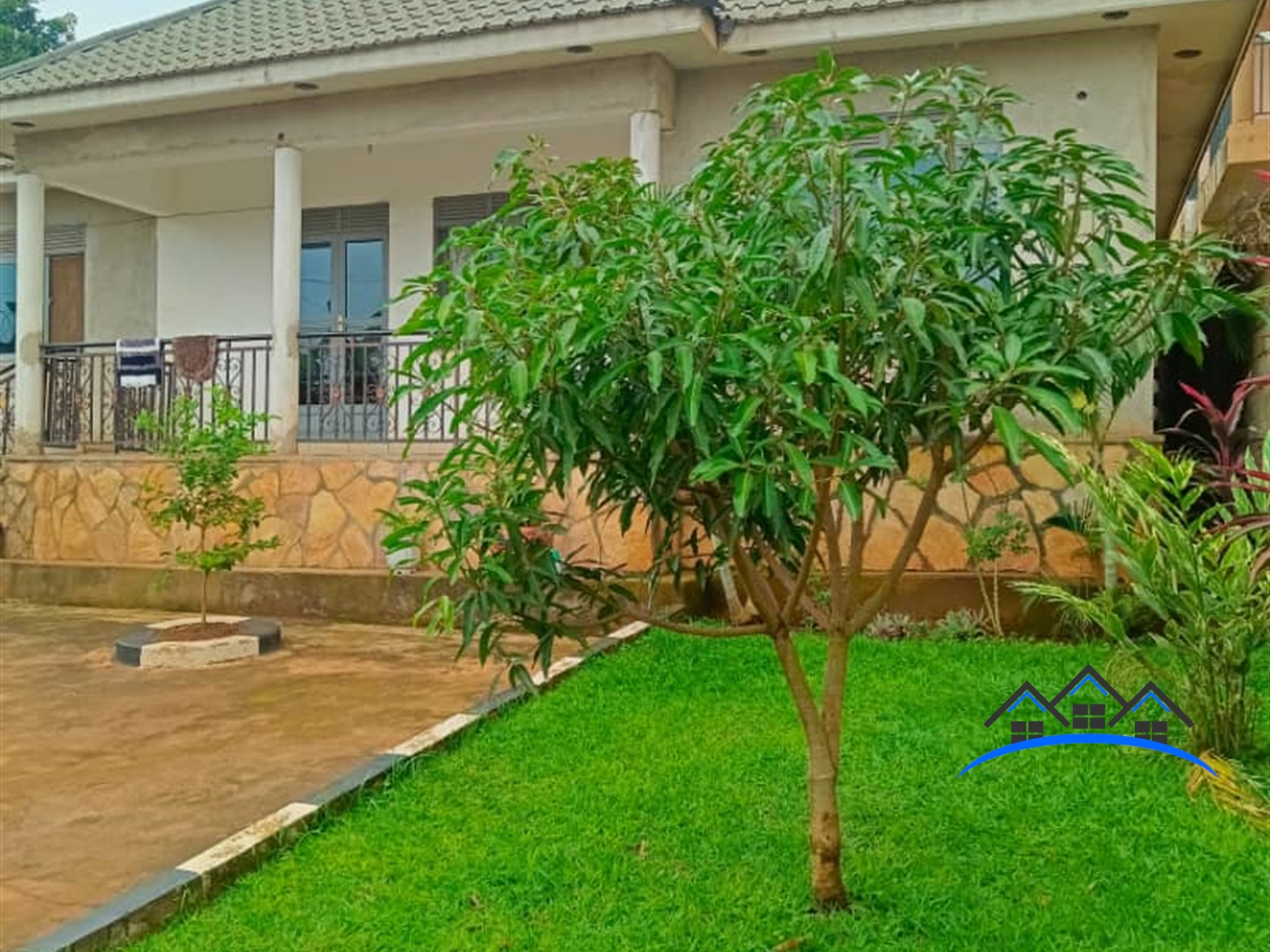 Bungalow for sale in Kitende Wakiso