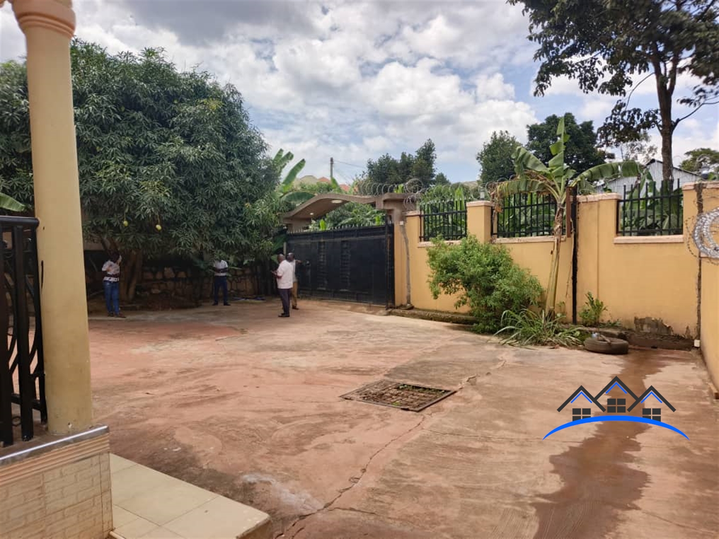 Bungalow for sale in Bujuuko Wakiso