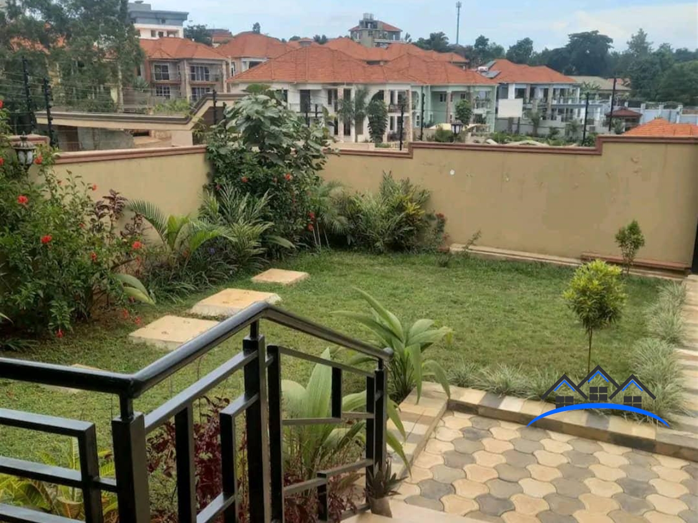 Bungalow for sale in Kiwaatule Kampala