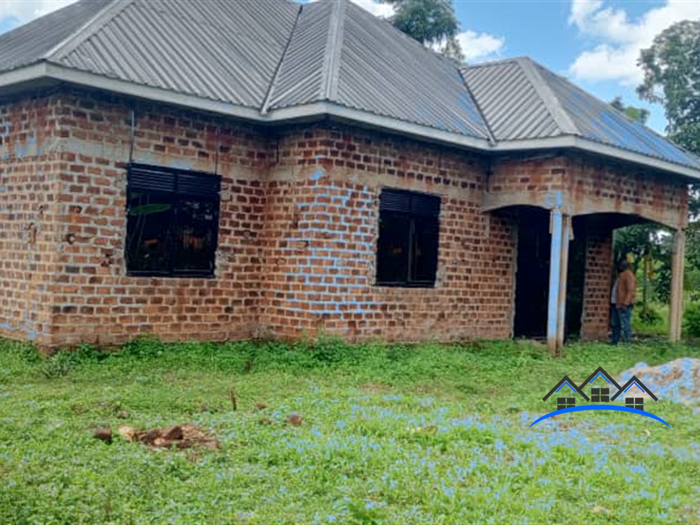 Shell House for sale in Matugga Wakiso