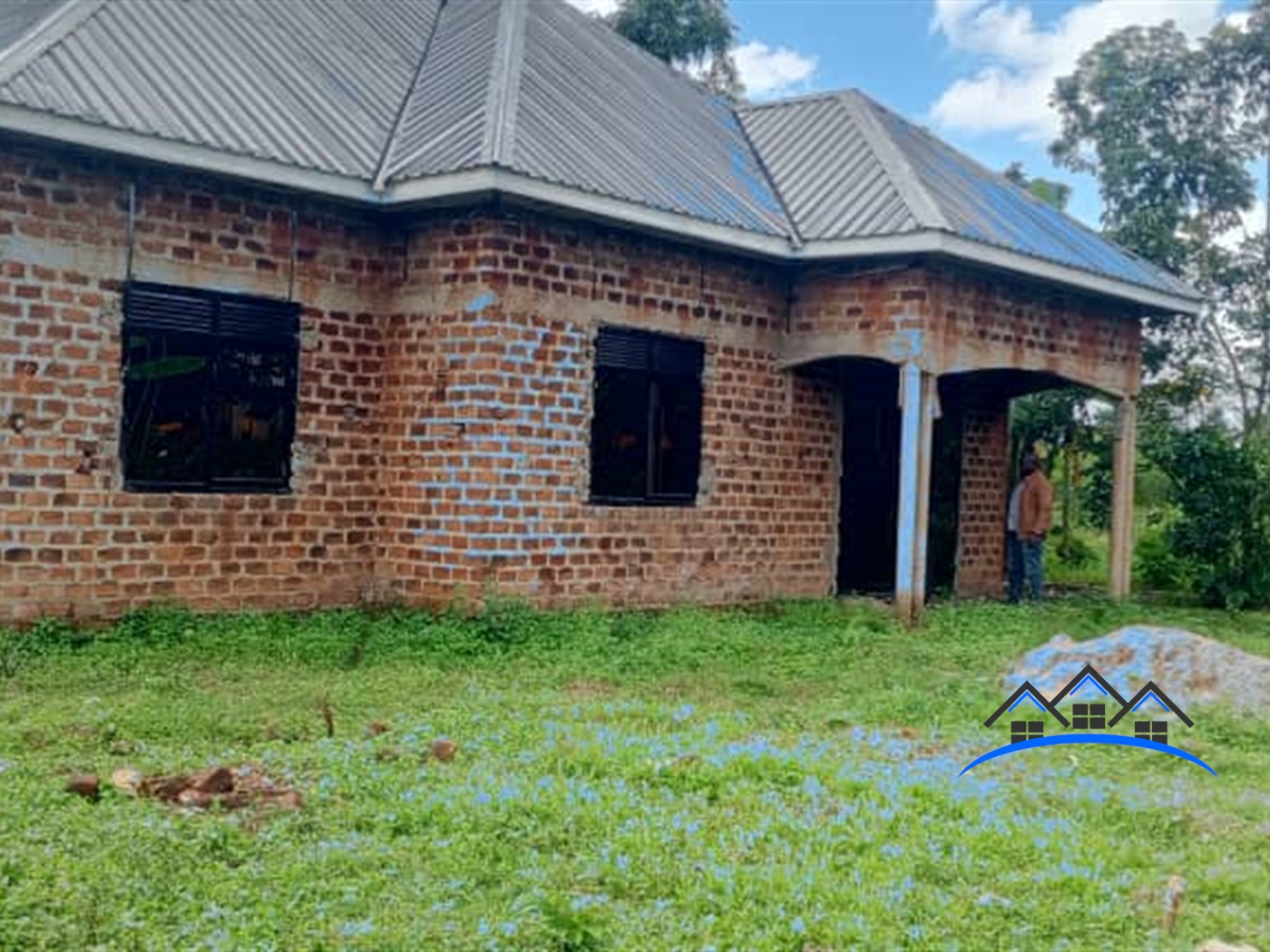 Shell House for sale in Matugga Wakiso