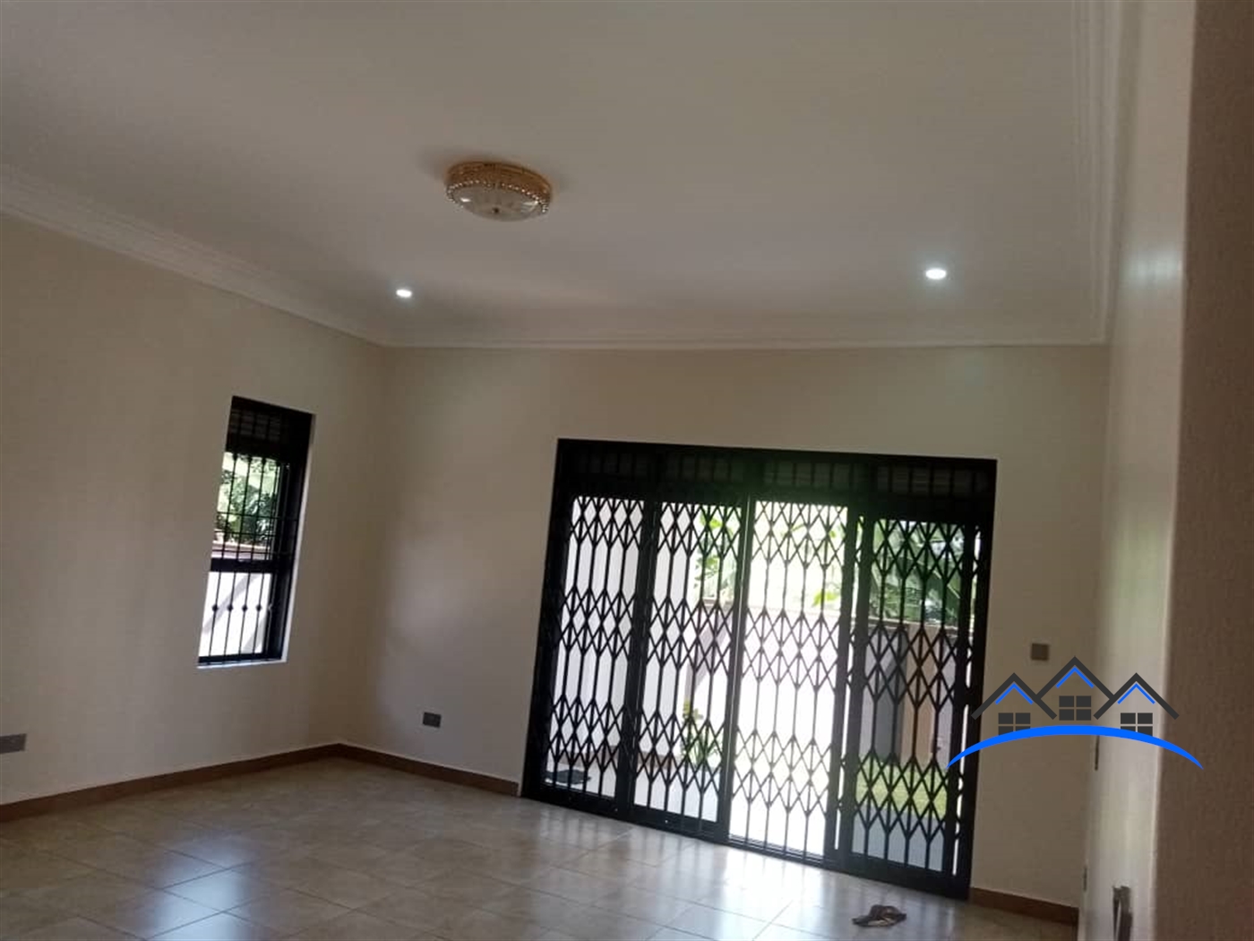 Bungalow for sale in Bwebajja Wakiso