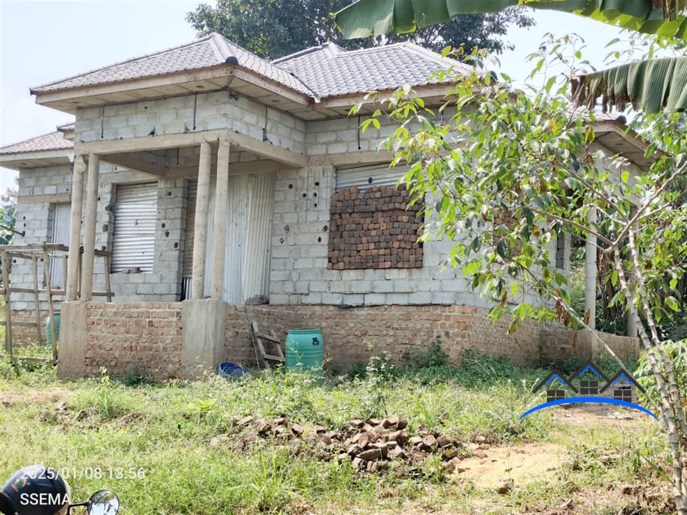 Shell House for sale in Bujuuko Wakiso