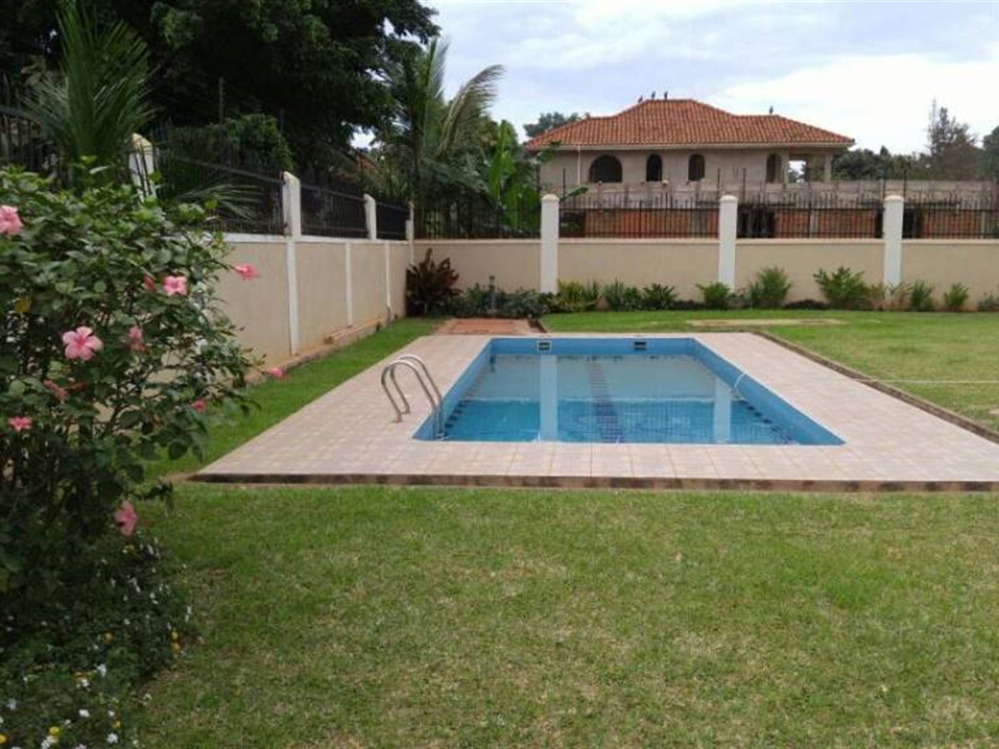 Mansion for sale in Naguru Kampala