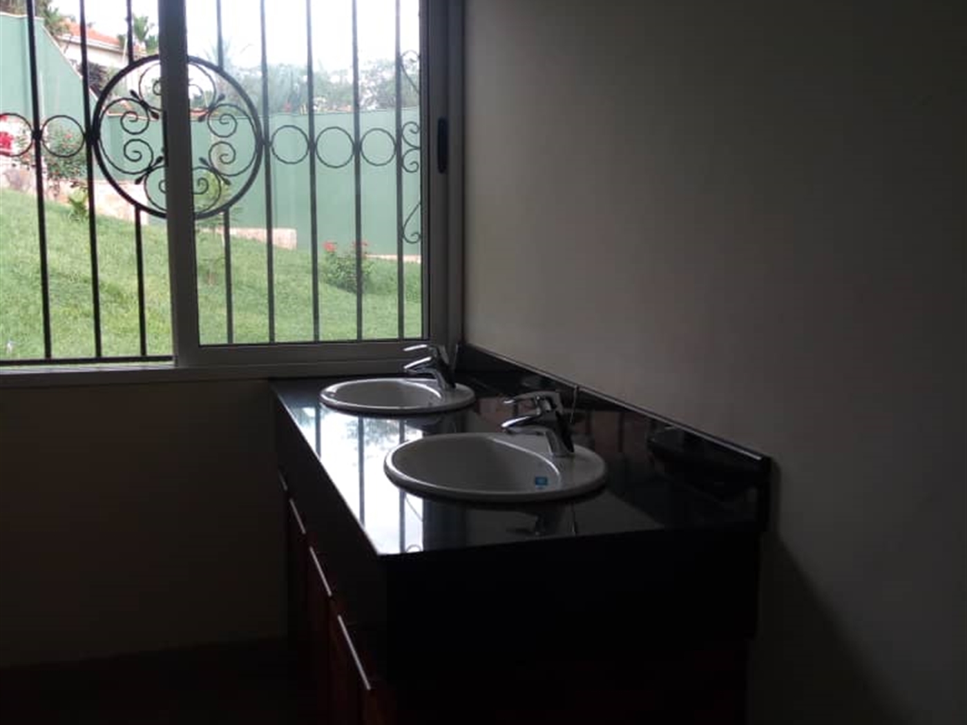 Bungalow for rent in Naguru Kampala