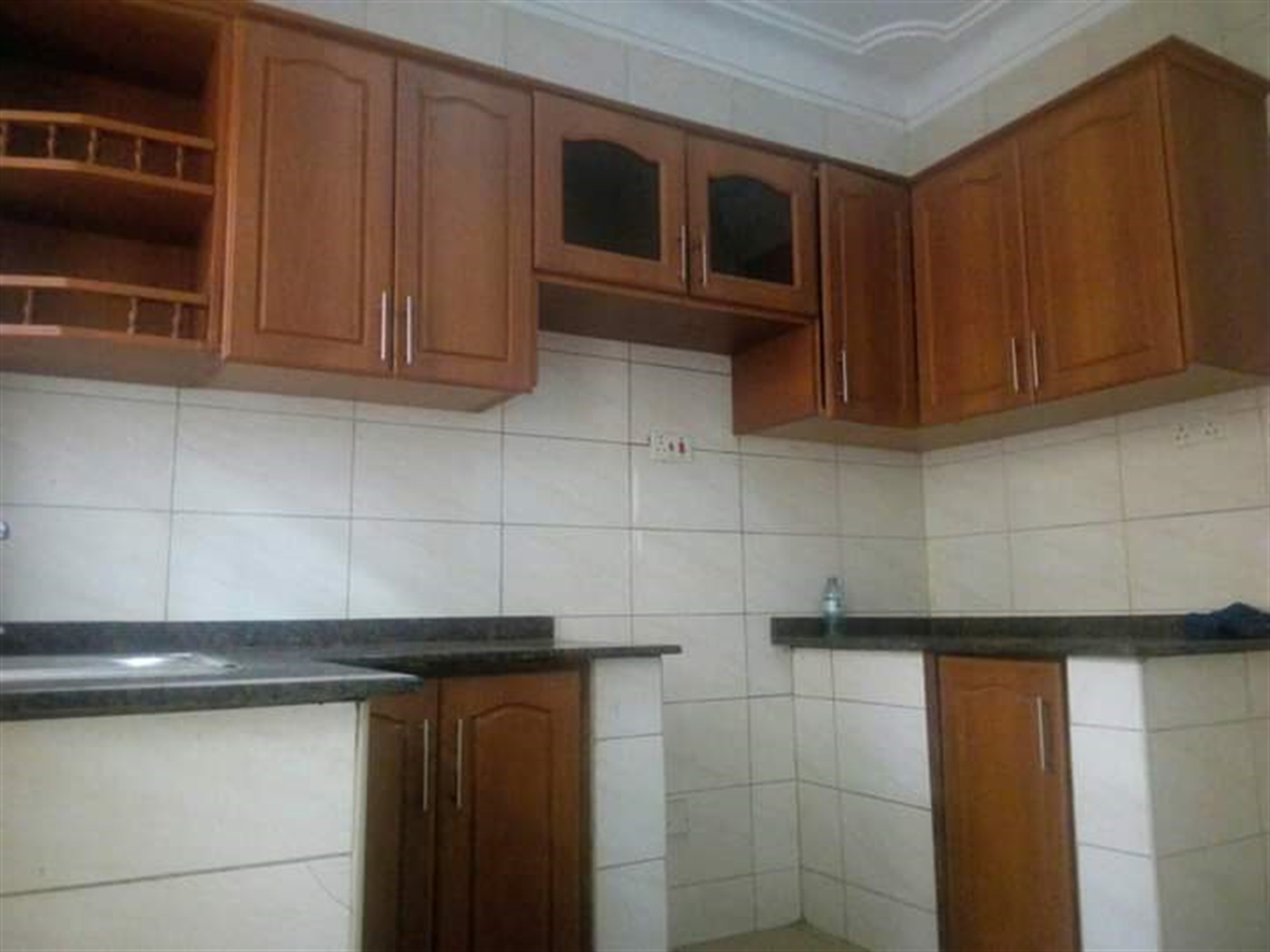 Duplex for rent in Bukoto Kampala