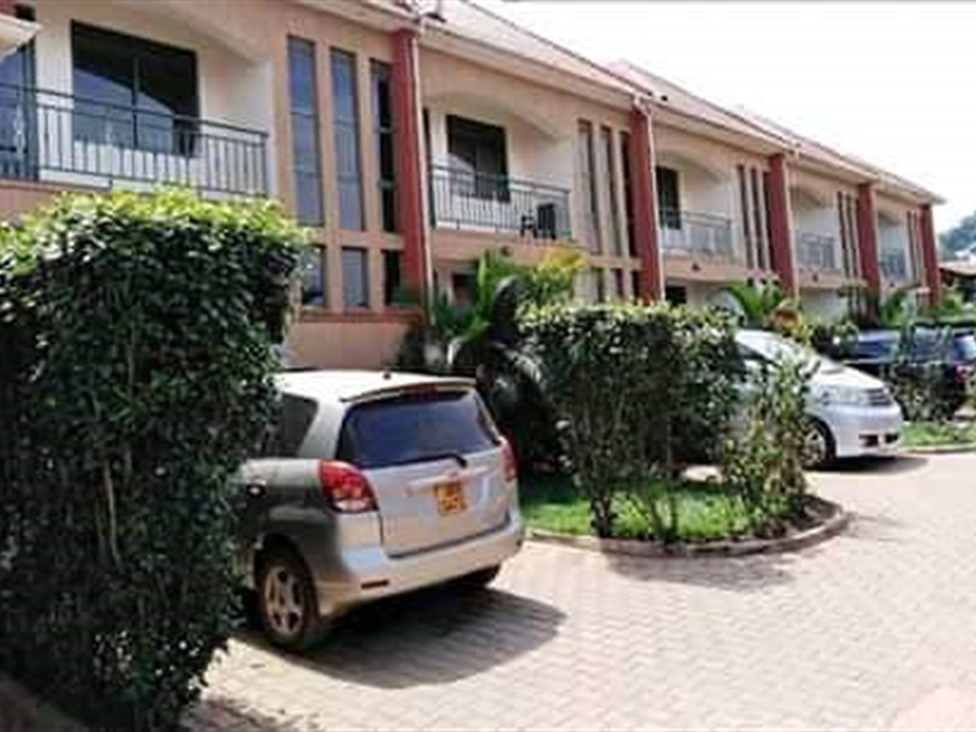 Duplex for rent in Bukoto Kampala