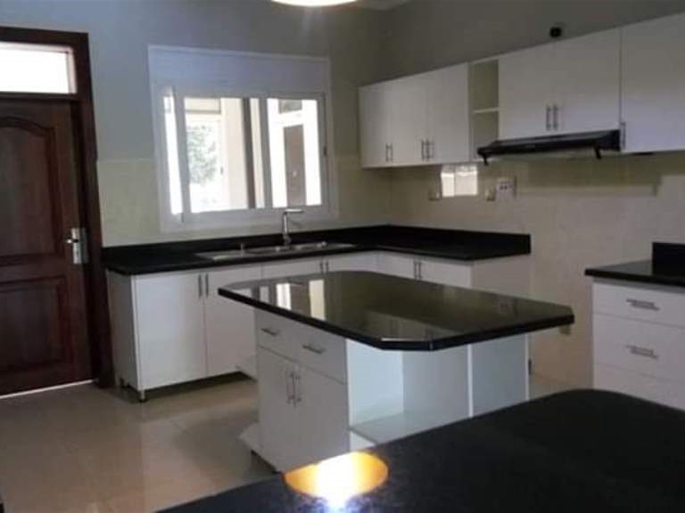 Apartment for rent in Kololo Kampala