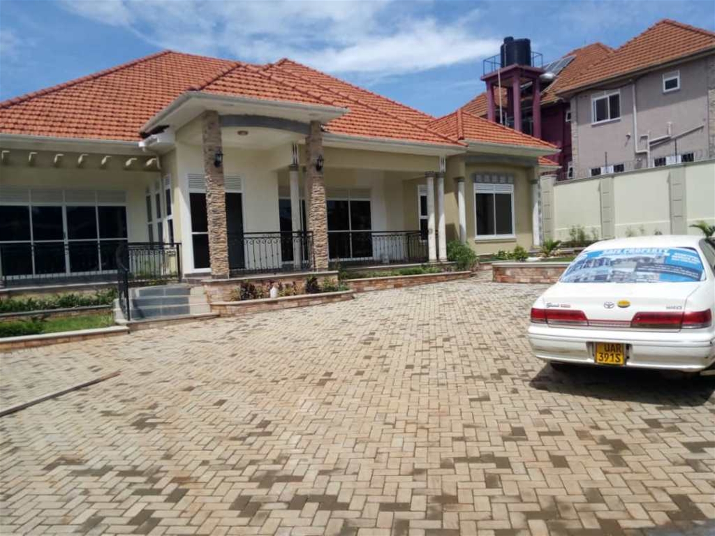 Bungalow for sale in Kitende Wakiso