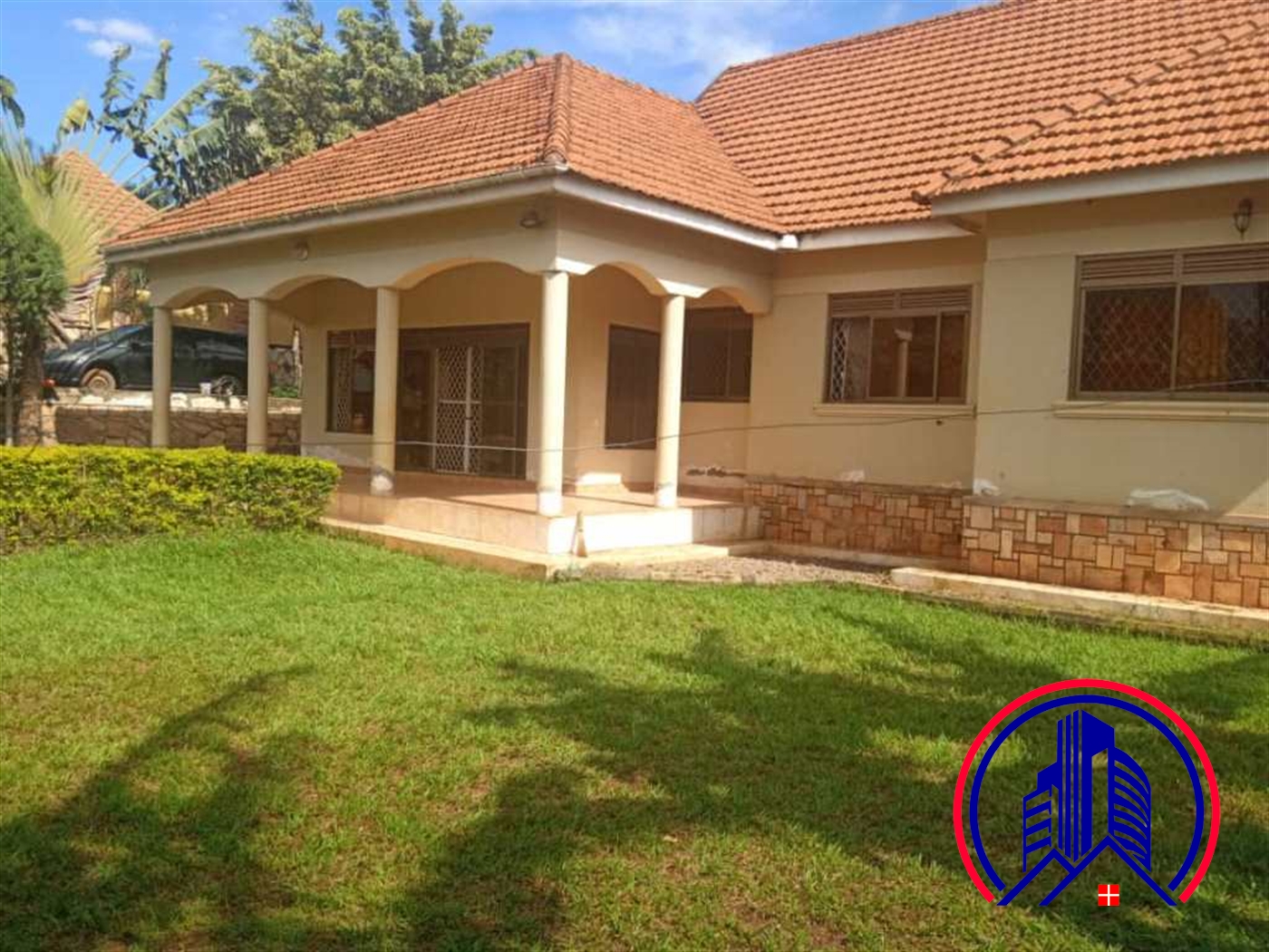 Bungalow for sale in Munyonyo Kampala