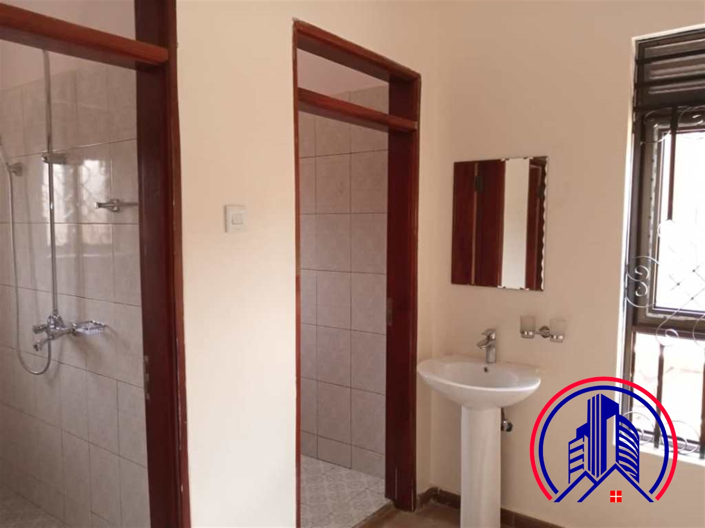 Bungalow for sale in Kitende Wakiso