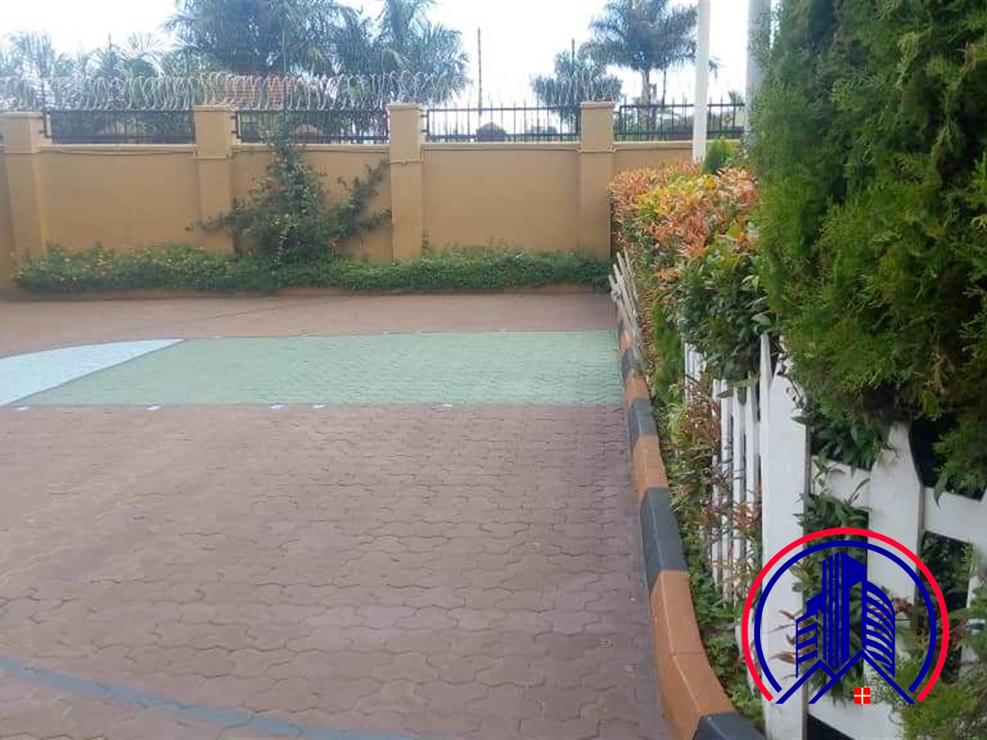 Mansion for rent in Munyonyo Kampala