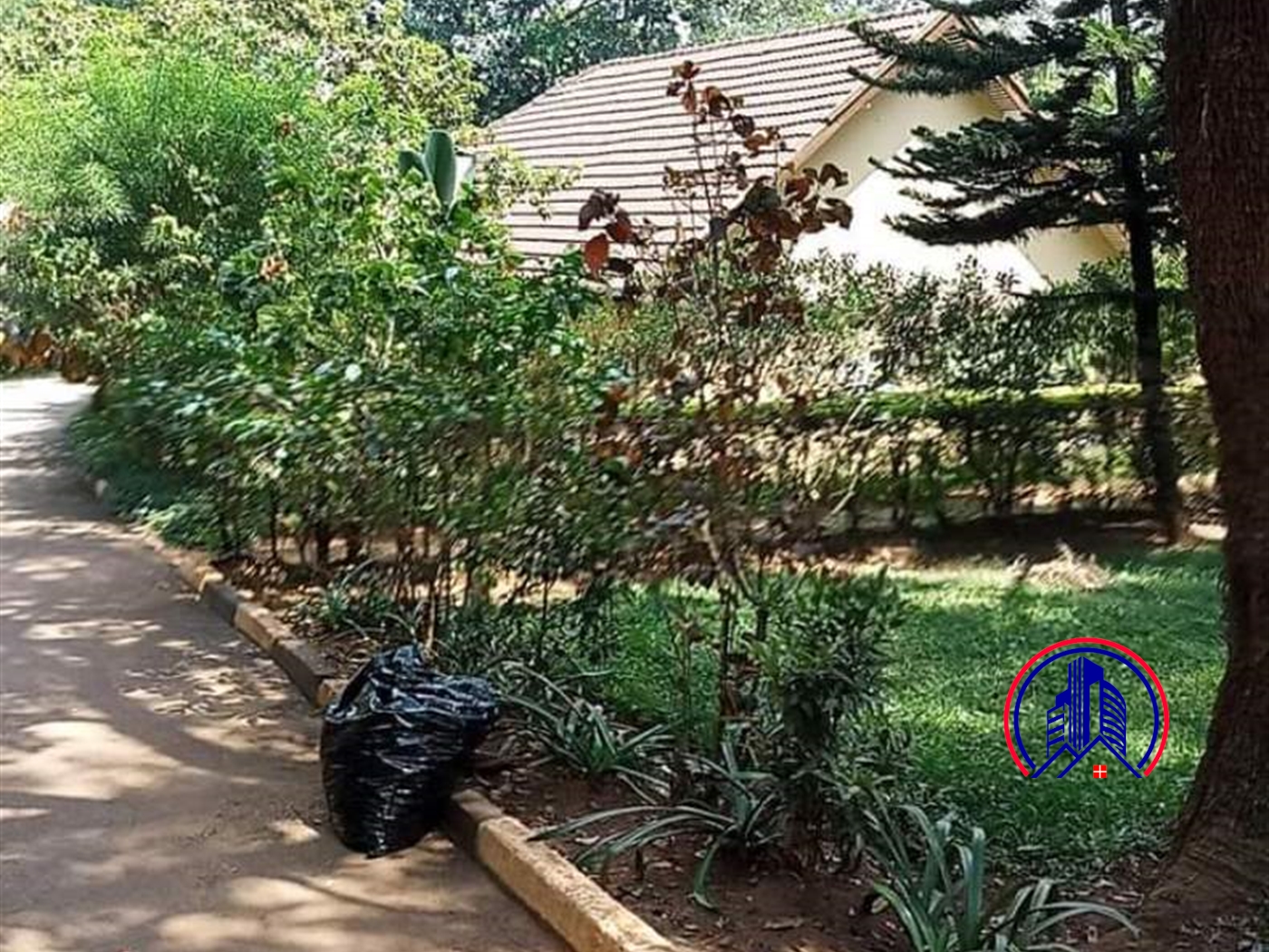 Bungalow for sale in Kololo Kampala