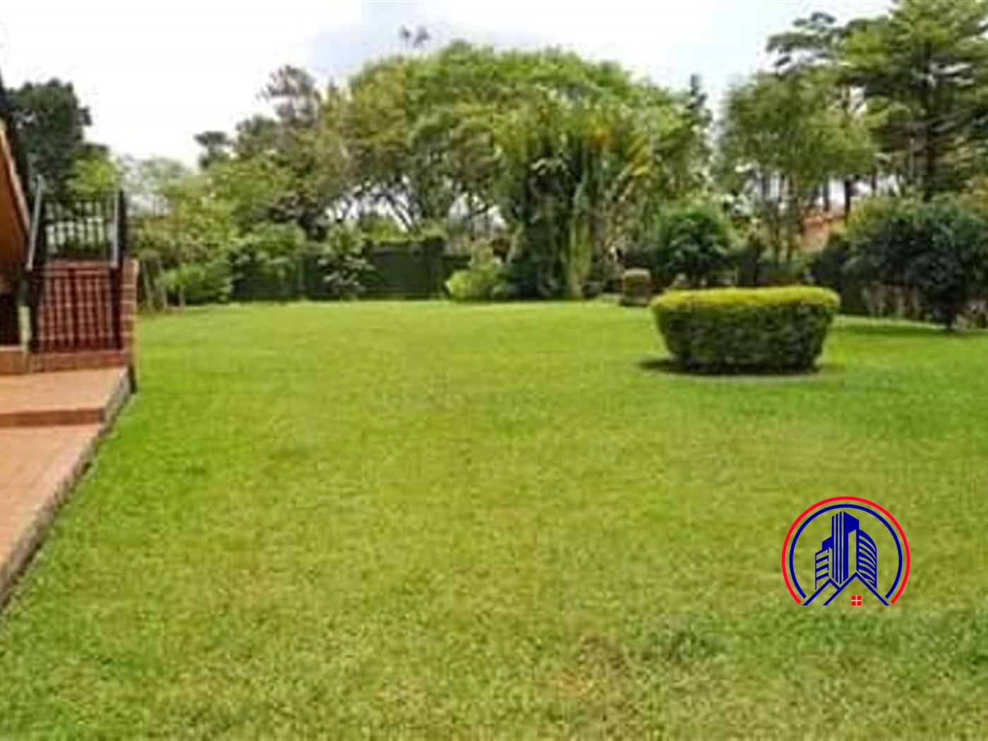 Bungalow for sale in Kololo Kampala