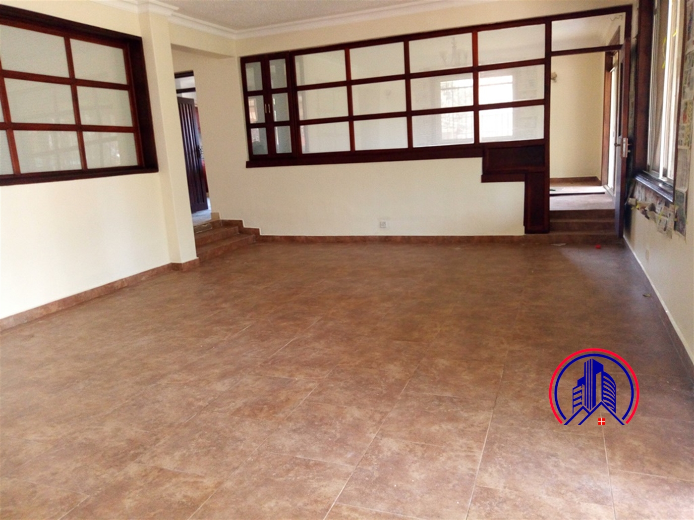 Storeyed house for rent in Bugoloobi Kampala