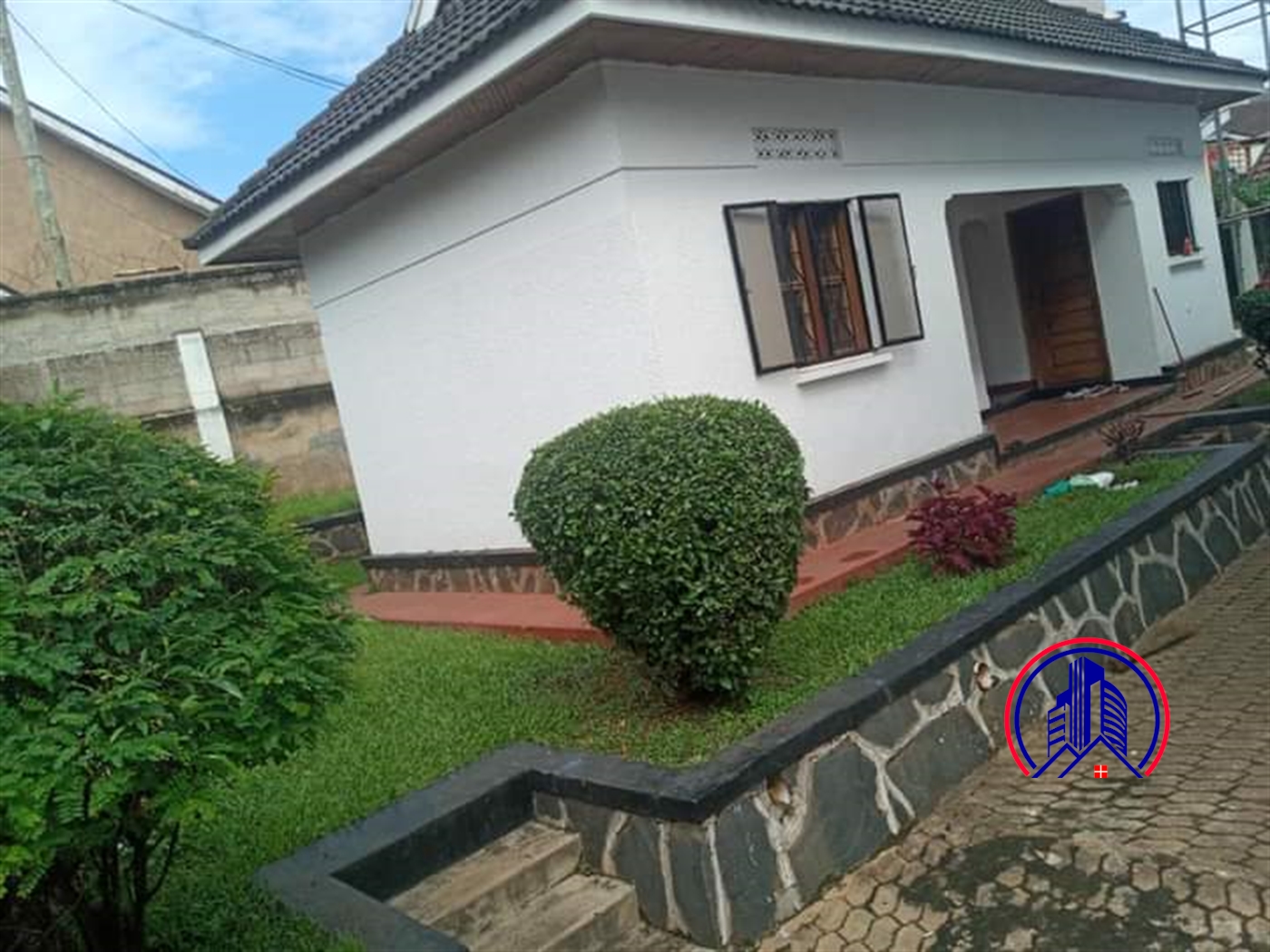 Storeyed house for rent in Kansanga Kampala