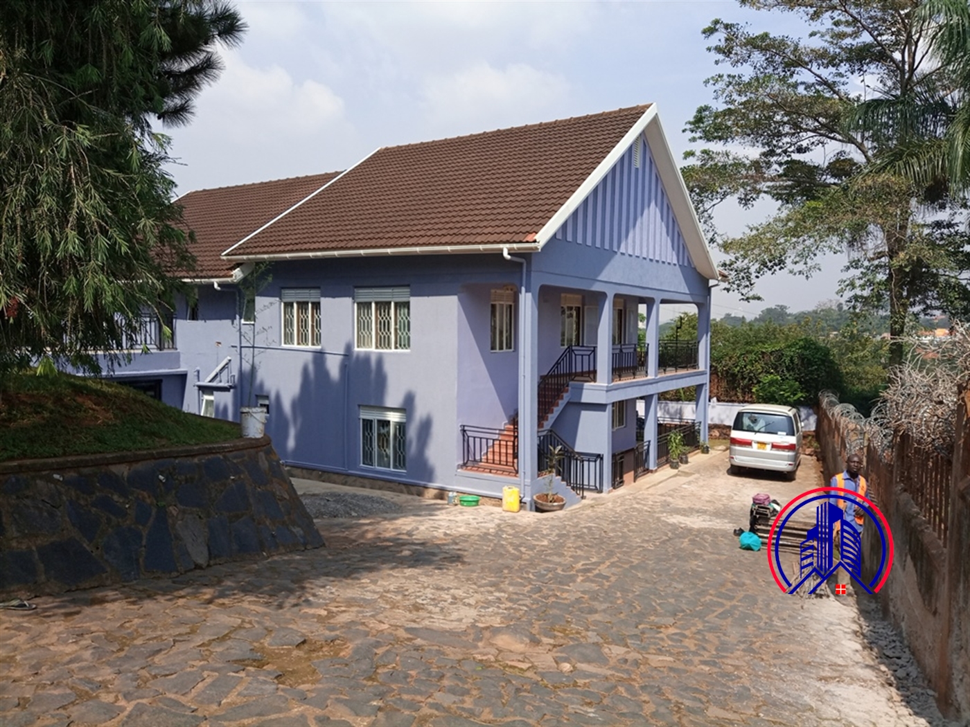 Storeyed house for rent in Muyenga Kampala