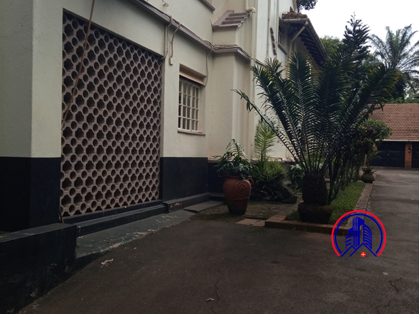 Storeyed house for rent in Nakasero Kampala