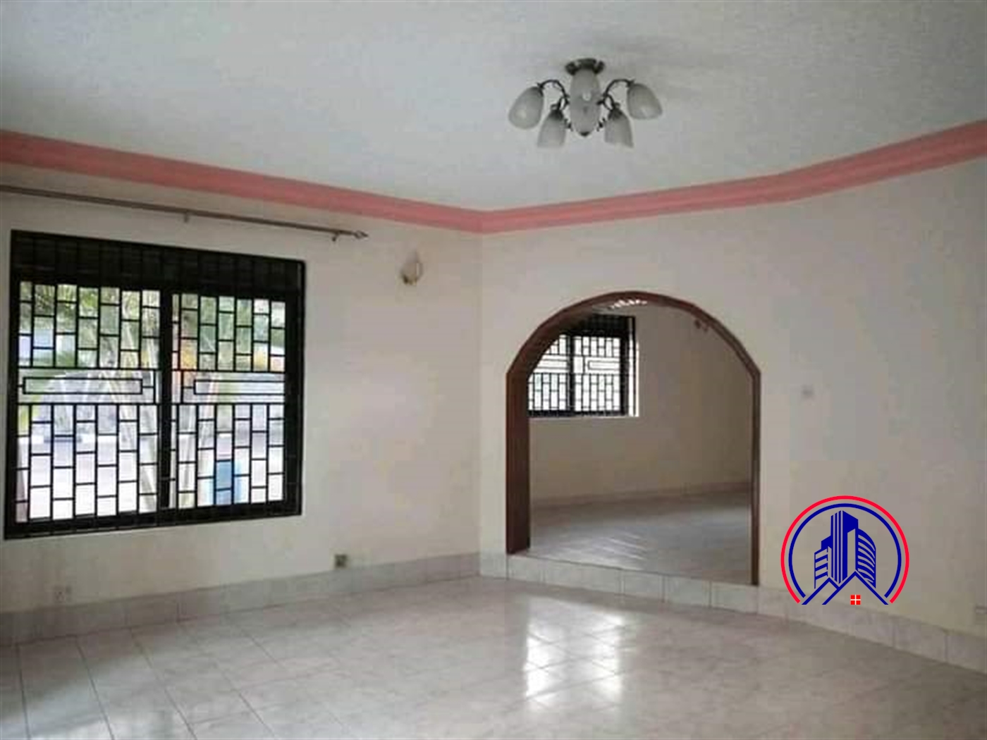 Bungalow for rent in Bugoloobi Kampala