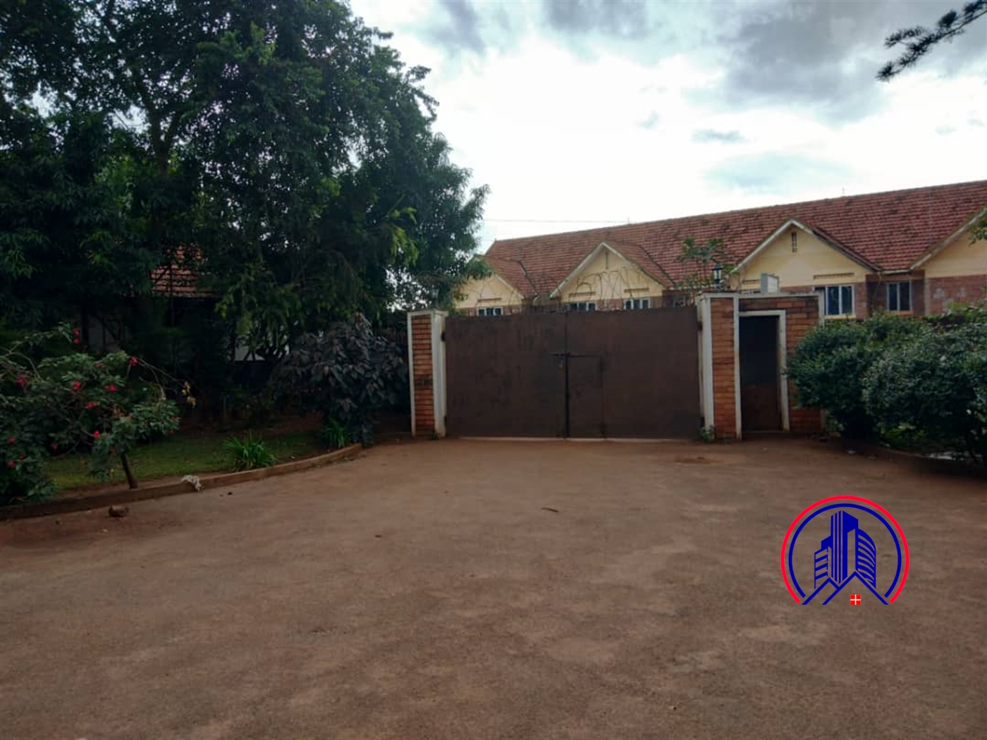 Bungalow for sale in Muyenga Kampala