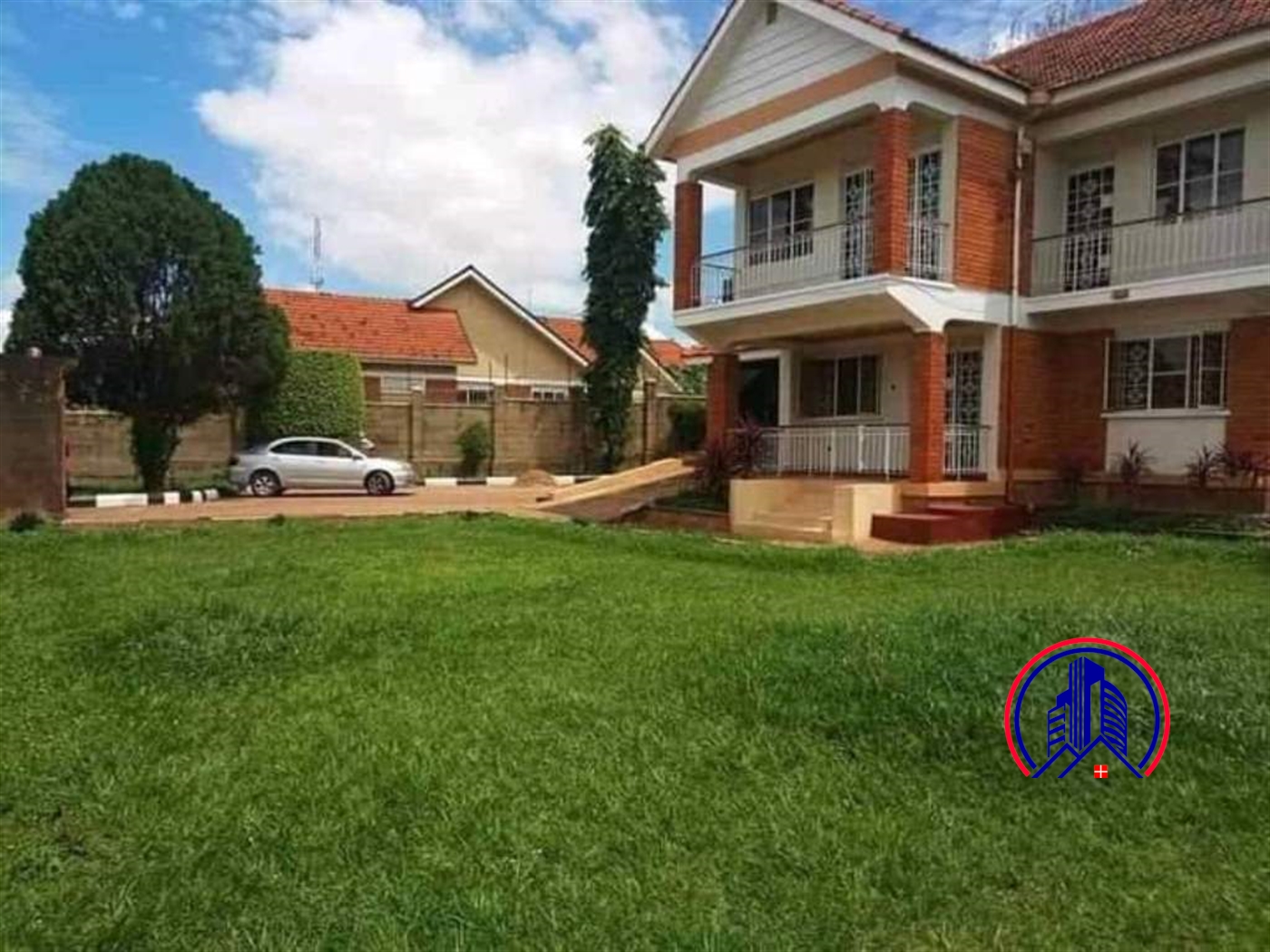 Storeyed house for rent in Bukoto Kampala