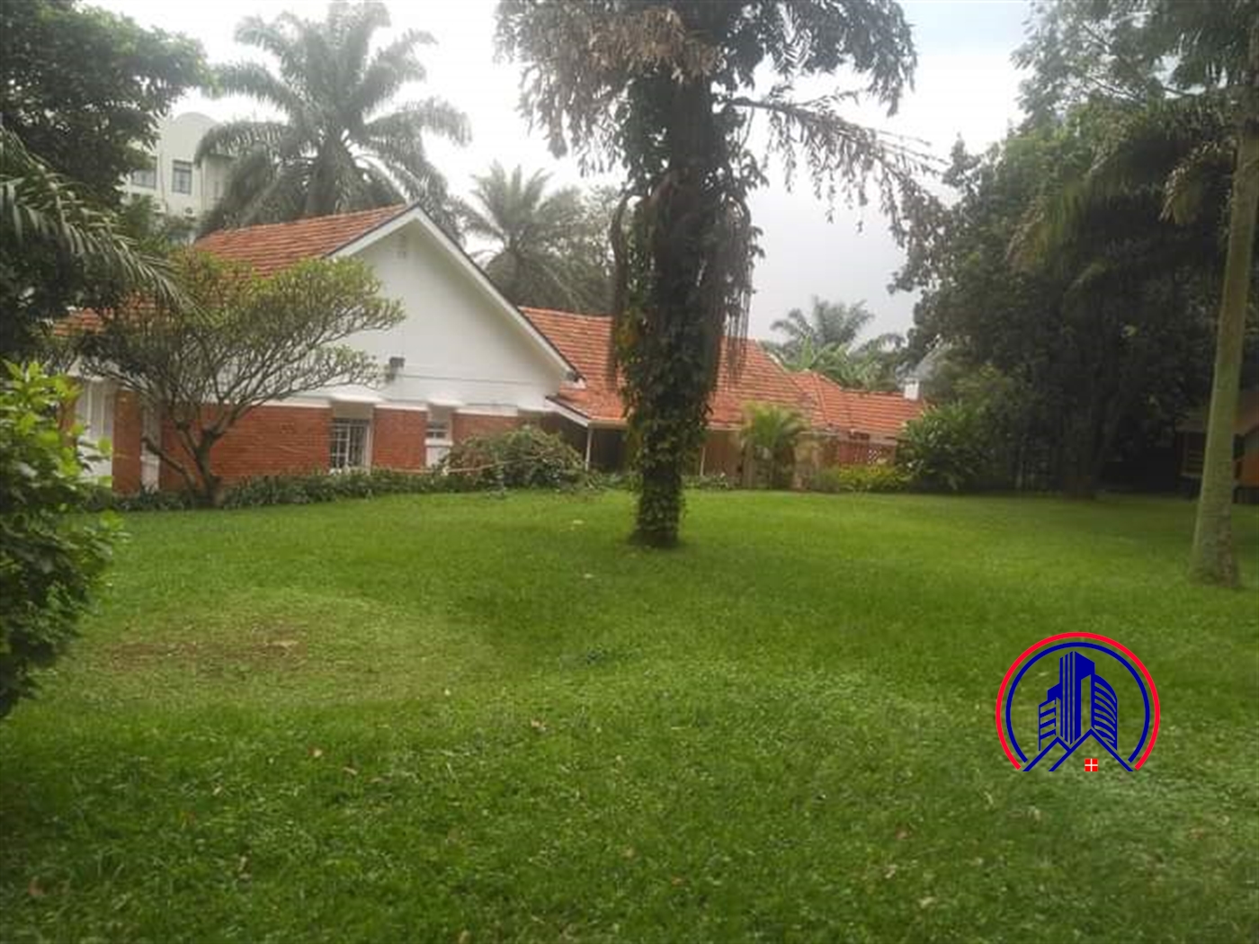 Bungalow for rent in Kololo Kampala